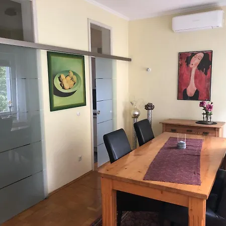 Haus Mit Fantastischer Dachterrasse
